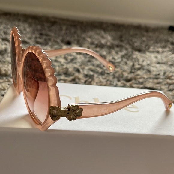 🕶️Chloe Sunglasses 🕶️ - Picture 2 of 4